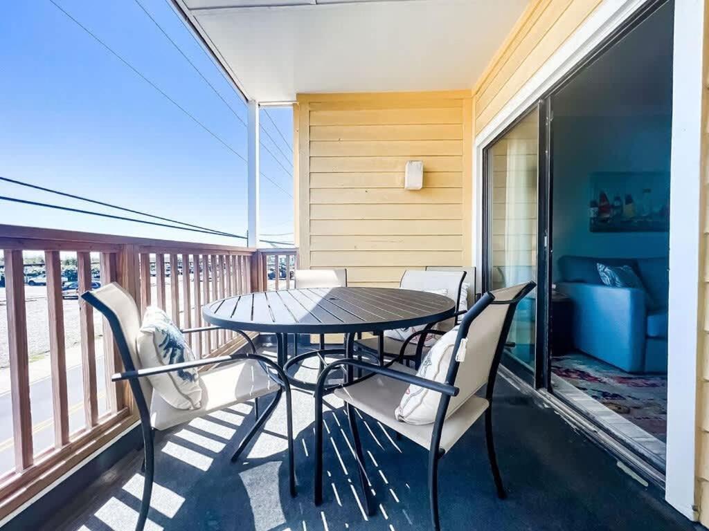Beach Harbour 17 At The Cb Boardwalk Walk To Everything! Carolina Beach Extérieur photo